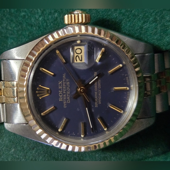 Rolex Oyster Perpetual Datejust ladies watch - Picture 11 of 17